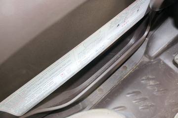 �������� �³���M3�п� 200���� 4X2 9.8����ʽ�ػ���ͼƬ