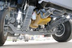 东风柳汽 新乘龙M3中卡 200马力 4X2 9.8米厢式载货车(LZ5185XXYM3AB)