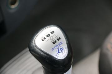  D6 150 4.17׵ʽῨ(7T)(EQ5041XXY8BD2AC)ͼƬ