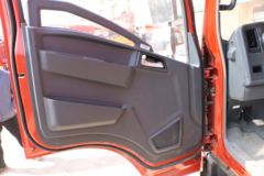 中国重汽HOWO 统帅 2018款物流版 141马力 4.15米单排厢式轻卡(ZZ5047XXYF341CE145)