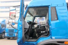 青岛解放 龙V中卡 180马力 4X2 6.2米仓栅式载货车(CA5181CCYPK2E5A80)