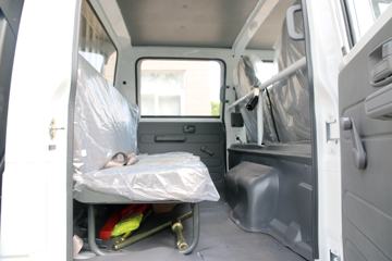 ���� ��ʮ��600P 130���� 4X2 3.07��˫����ʽ���㳵(˳����)(SZP5040TSCQL4)ͼƬ