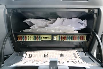 ���� ��ʮ��600P 130���� 4X2 3.07��˫����ʽ���㳵(˳����)(SZP5040TSCQL4)ͼƬ