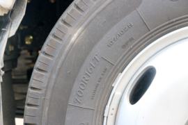 五十铃600P&nbsp;载货车底盘                                                图片