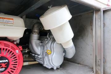 ���� ��ʮ��600P 130���� 4X2 3.07��˫����ʽ���㳵(˳����)(SZP5040TSCQL4)ͼƬ