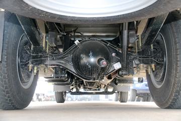 ���� ��ʮ��600P 130���� 4X2 3.07��˫����ʽ���㳵(˳����)(SZP5040TSCQL4)ͼƬ