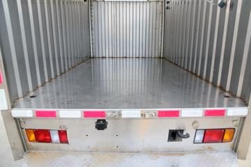 ���� ��ʮ��600P 130���� 4X2 3.07��˫����ʽ���㳵(˳����)(SZP5040TSCQL4)ͼƬ