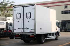 东风 凯普特K6-N 140马力 4X2 4.085米肉挂冷藏车(顺肇牌)(SZP5040XLCEQ1)