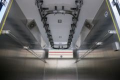 东风 凯普特K6-N 140马力 4X2 4.085米肉挂冷藏车(顺肇牌)(SZP5040XLCEQ1)