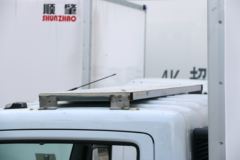 东风 凯普特K6-N 140马力 4X2 4.085米肉挂冷藏车(顺肇牌)(SZP5040XLCEQ1)