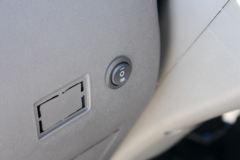 时风 风菱D版 2.55T 2.6米单排纯电动四轮栏板微卡