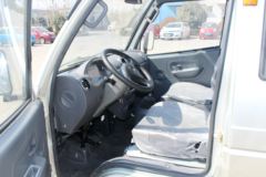 时风 风菱D版 2.55T 2.6米单排纯电动四轮栏板微卡