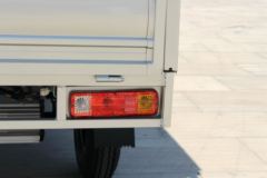 时风 风菱D版 2.55T 2.6米单排纯电动四轮栏板微卡