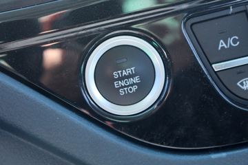 Զ�� Re500 ��������ʽ�綯�Ῠ����25.9kWhͼƬ