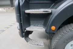 中国重汽 汕德卡SITRAK G7H重卡 540马力 8X4 8.4米自卸车(ZZ3316N466HE1)
