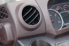 福田 时代领航6 高配版 130马力 4.165米单排厢式轻量化轻卡(BJ5043XXY-BG)