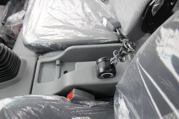 ���� ˧��Q6 152���� 4.12�׵�����ʽ�ῨͼƬ