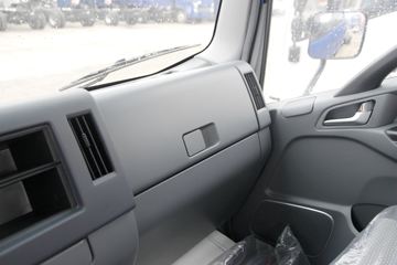���� ˧��Q6 152���� 4.12�׵�����ʽ�ῨͼƬ