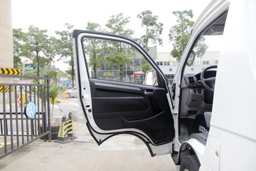 Զ�� E6 3.5T 5.45�״��綯��ջ���ͼƬ