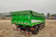 福田 时代金刚3 120马力 4X2 3.8米地下室自卸车(BJ3046D8JDA-FA)