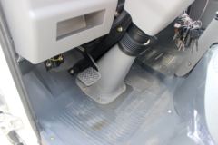 一汽红塔 解放霸铃 95马力 2.76米双排仓栅式轻卡(CA5040CCYK2L3RE5-1)