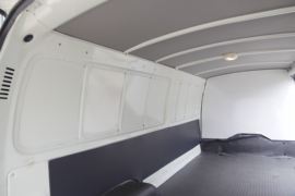 海狮&nbsp;电动封闭厢货驾驶室图片