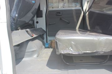 һ������ ��ž���1ϵ 87���� 4X2 2.76����ж��(��ɲ)(CA3040K11L1RE5J)ͼƬ