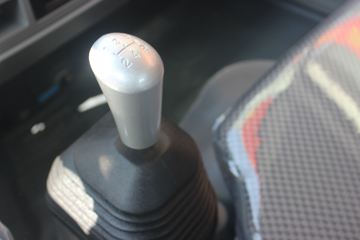 һ������ ��ž���1ϵ 87���� 4X2 2.76����ж��(��ɲ)(CA3040K11L1RE5J)ͼƬ