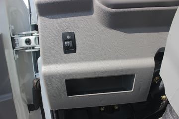 һ������ ��ž���1ϵ 87���� 4X2 2.76����ж��(��ɲ)(CA3040K11L1RE5J)ͼƬ