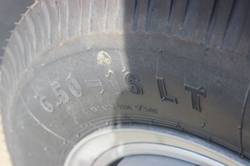 һ������ ��ž���1ϵ 87���� 4X2 2.76����ж��(��ɲ)(CA3040K11L1RE5J)ͼƬ