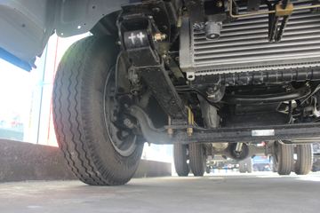 һ������ ��ž���1ϵ 87���� 4X2 2.76����ж��(��ɲ)(CA3040K11L1RE5J)ͼƬ