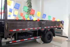 唐骏欧铃 T3系列 110马力 4.15米单排栏板轻卡(ZB1042JDD6V)