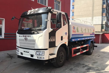 一汽解放 J6L 180马力 4X2 洒水车(程力威牌)(CLW5181GPSC5)