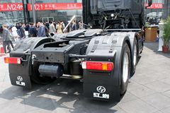 上汽红岩 杰狮重卡 400马力 6X4牵引车(高顶双卧)(CQ4255HTVG324V)