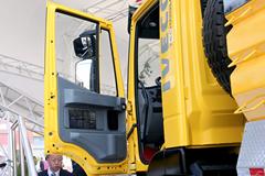 上汽红岩 杰狮重卡 340马力 6X4 7.2米自卸车(CQ3254HTFG384) 上汽红岩 杰狮重卡 340马力 6X4 7.2米自卸车(CQ3254HTFG384)