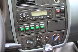 骏威J5K&nbsp;垃圾运输车驾驶室图片