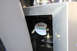 骏威J5K&nbsp;垃圾运输车底盘图片