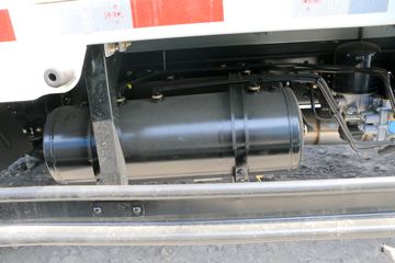 �ɵ��³� V2ϵ�� 95���� 4.17�׵��������ῨͼƬ