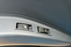 跃进 上骏X500-33 143马力 4.2米单排栏板轻卡(宽体)(SH1042KFDCWZ4)