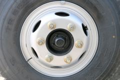 飞碟奥驰 V3系列 130马力 4.17米单排栏板轻卡
