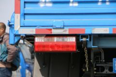 飞碟奥驰 X3系列 129马力 4X2 4.13米自卸车