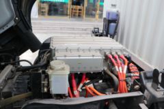 解放 J6F 4.5T 4.21米单排纯电动厢式轻卡(CA5047XXYP40L1BEVA83)96.77kWh