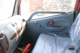 K8&nbsp;平板运输车驾驶室图片