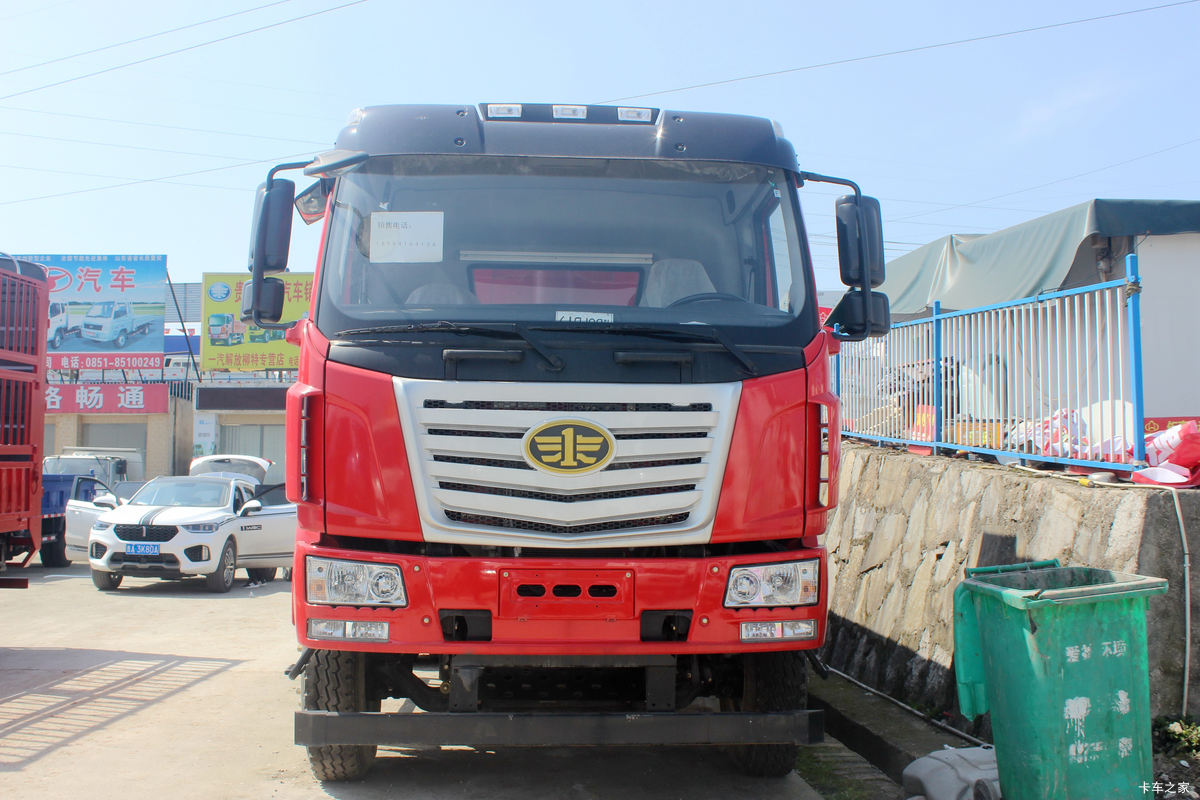 一汽柳特 金陆(L6L)中卡 220马力 4X2 4.9米自卸车