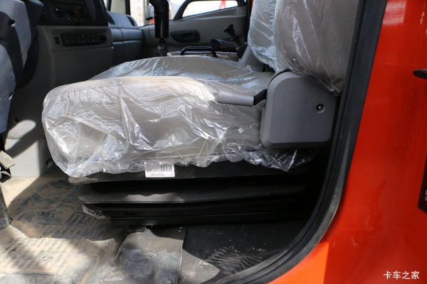 �������񶫷����ó����KS 129���� 4.1�׵��Ų�դʽ�Ῠ