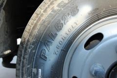 福田 欧马可S3系 143马力 4.18米单排仓栅式轻卡(BJ5048CCY-FA)