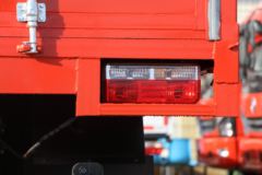 东风 多利卡D6-L 2018款 156马力 4.17米单排仓栅式轻卡(EQ5041CCY8BD2AC)