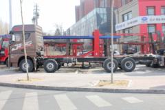 青岛解放 JH6重卡 460马力 8X4 9.5米仓栅式载货车(CA5310CCYP25K2L7T4E5A80)