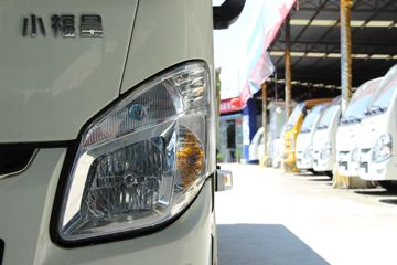 跃进 小福星S50Q 1.3L 87马力 汽油 3.165米排半栏板小卡(SH1032PBGBNZ2)图片