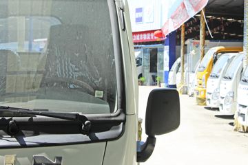 跃进 小福星S50Q 1.3L 87马力 汽油 3.165米排半栏板小卡(SH1032PBGBNZ2)图片